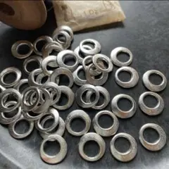 ◆30個 ドーナツ シルバー　チャーム  アクセサリー パーツ