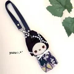 ほっかぶりうさこ ⚮̈﻿ ハンドメイド ミナペルホネン リールキーホルダー