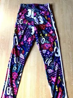 美品1回使いましたadidas レギンス　レディースパンツ　サイズⓂ️