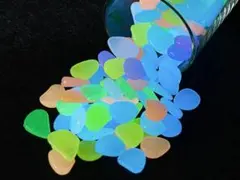 夜光石　光る石 500個　発光石 飾り石 ガーデニング 夜 水槽 庭 砂利のサムネイル