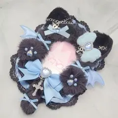 黒猫 水色リボン デビル 硬質カードケース レースデコ B8 縦入れ