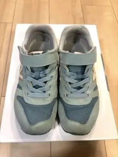 New Balance スニーカー ブルー　20cm