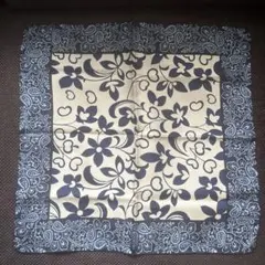 ETRO シルク花柄スカーフ