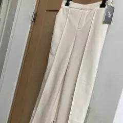by LEGNA バイレグナ　婦人ワイドパンツクリーム色　裏起毛　冬物セール新品