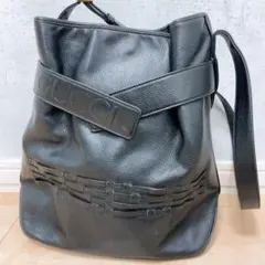 GUCCI オールドグッチ ショルダーバッグ 巾着 レザー ロゴ型押し ブラック