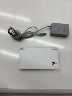 Nintendo DSi TWL-001 ホワイト　to01