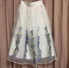 tocco closet ホワイト フレアスカート 花柄刺繍