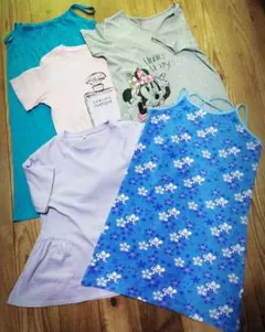 １５０女の子　夏物５点まとめ売り　Tシャツ・ワンピース
