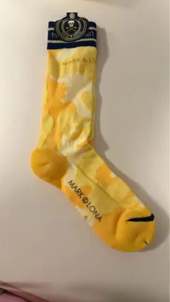 新品未使用❤️MARK＆LONAイエローソックス25cm〜27cm