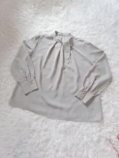 ロペ　ピクニック　リボン付き ベージュ長袖ブラウス