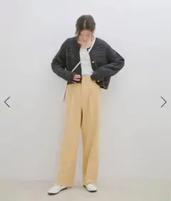 VIS ヴィス　美品　定価5470円洗えるストレートパンツ　キナリ