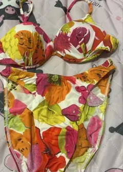 水着　フルーツ柄　ビキニ　M