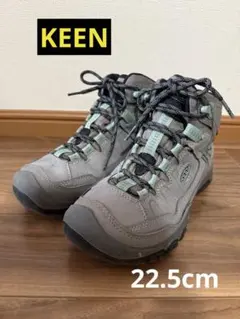KEENキーン 防水ハイキングシューズ