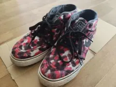 NIKE SB Stefan Janoski ミッド スニーカー