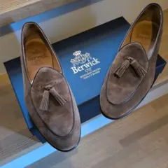 Berwick バーウィック タッセルローファー スナッフスエード 41