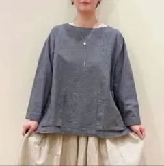 チェックブラウス