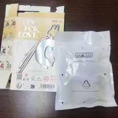 POP MART ラブブ　イニシャル　アルファベットチャーム【E】