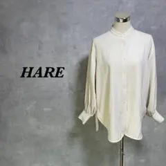 HARE ロングブラウス モックネック バックロング ライトベージュ 4448