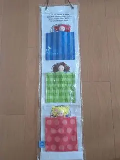 レア物　ファミリア　マドレーヌちゃん　ウォールポケット 　マスコット付きのサムネイル