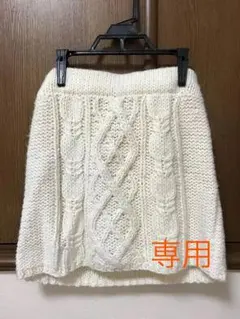 ミニスカートのサムネイル