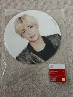BTS speakyourself V うちわ - メルカリ