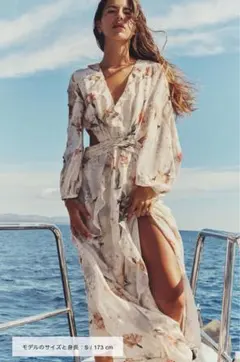 新品未使用！ZARA カットアウト　フラワープリント　フリルワンピース　サイズM