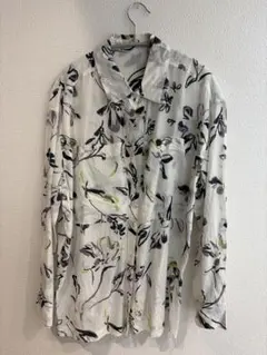 花柄長袖シャツ FREEサイズのサムネイル