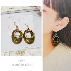 ＃107　カーキマーブル×ゴールドリング　大ぶり　大人かわいいピアス/イヤリング