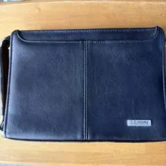 U.P renoma クラッチバッグ ブラック
