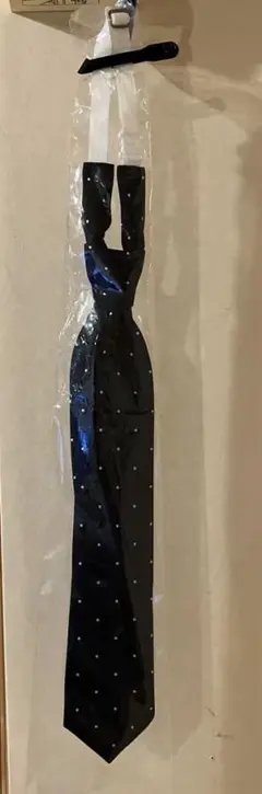 【超美品】EASTBOY ネイビー地、白ドットネクタイ