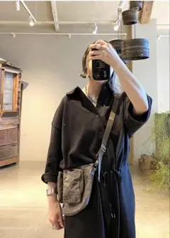 AMIACALVA ショルダーバッグ