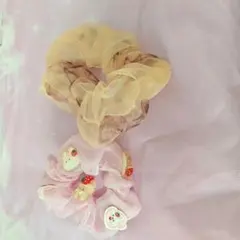 シュシュ 2点セット うさぎ いちご柄
