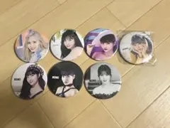TWICE MOMO 缶バッジ 9個セット - メルカリ