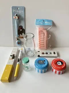 ピングー グッズ　まとめ売り　８点 ガラス瓶　ストラップ　ブラシ　丸缶　未使用品