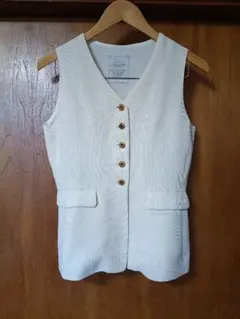 オフホワイトベスト ピエスモンテ　日本製