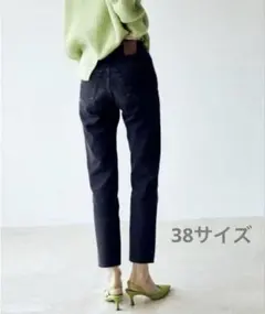 Item thumbnail for item 122ac0ea-d438-4ec1-9320-49ee0add2194