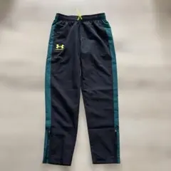 未使用　Under Armour トレーニングパンツ 150cm