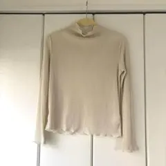 classic elf ホワイト　トップス