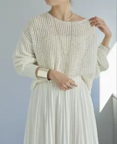 ☆美品☆ オメカシ　テープヤーンメッシュニット　白のサムネイル