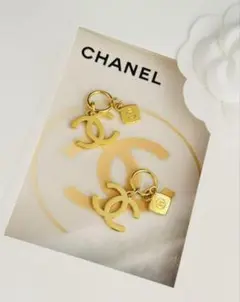 CHANELノベルティロゴチャーム　 2個セット
