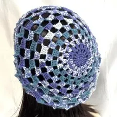 青系グラデーション　透かし編み　ベレー帽　アクリル　ハンドメイド