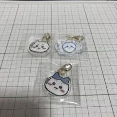 ちいかわ ハチワレ　アクリルミニチャーム