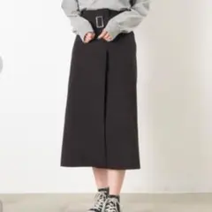 マルシャルテル　MARECHALTERRE ベルト付きタイトスカート　ブラックのサムネイル