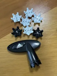 ゴルフシューズ　アディダススパイク鋲のサムネイル