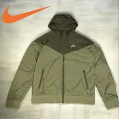 人気カラー　NIKE ウインドランナー ナイロンジャケット 抹茶 カーキ S
