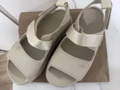 UGG ゴールデングロウ スポーツサンダル 7(24.0cm）