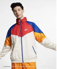 【美品】ナイキ　ウインドランナー　ベイビーわるきゅーれ　伊澤彩織