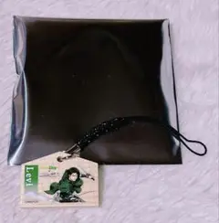 新品 進撃の巨人 リヴァイ NEWDAYS コラボ 絵馬根付 ストラップ