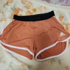 adidas オレンジ ショートパンツ Mサイズ