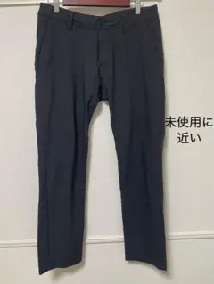 黒スリムフィットスラックス